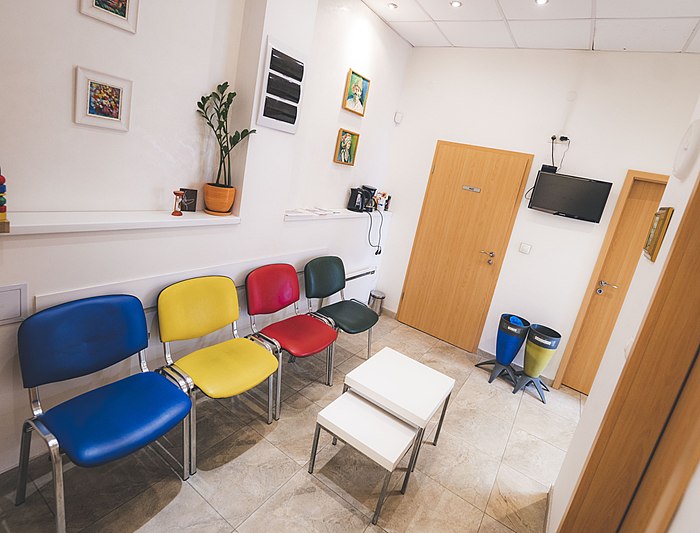 The waiting room of the dental practice